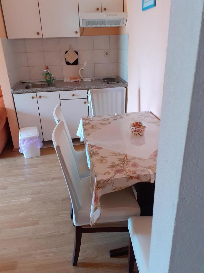 Ferienwohnung Apartman Vrisika Ll Makarska Exterior foto